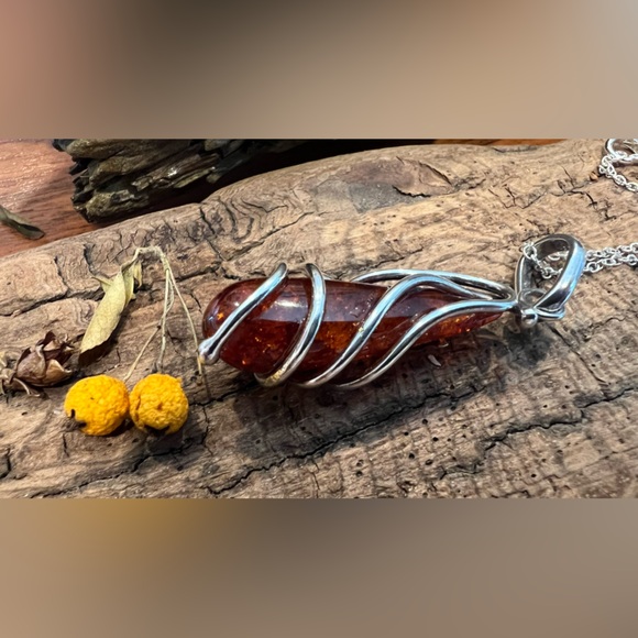 🔥Host Pick🔥Baltic Red Orange Cognac Amber Sterling Wrapped Pendant & Chain 18” - Picture 5 of 12